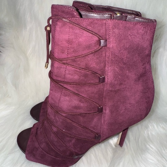 Sam Edelman Purple Heeled Boots with Ruched Detail - Picture 3 of 7